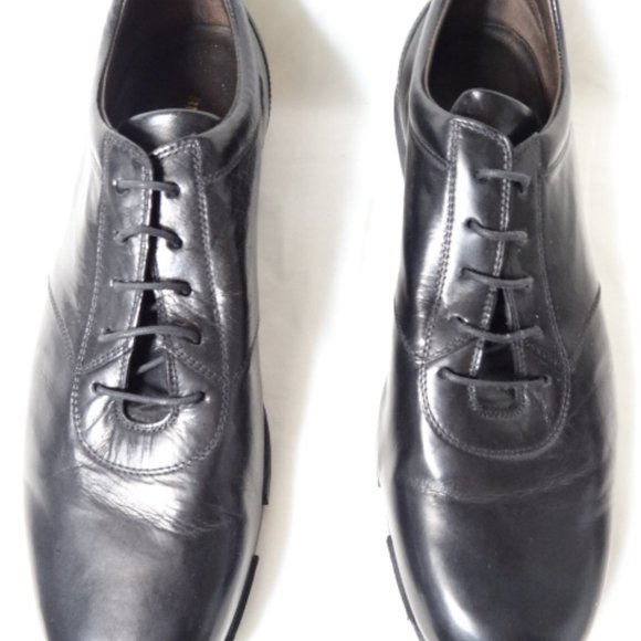 Bruno Magli Men\'s Black Oxford Lace-Up Shoes